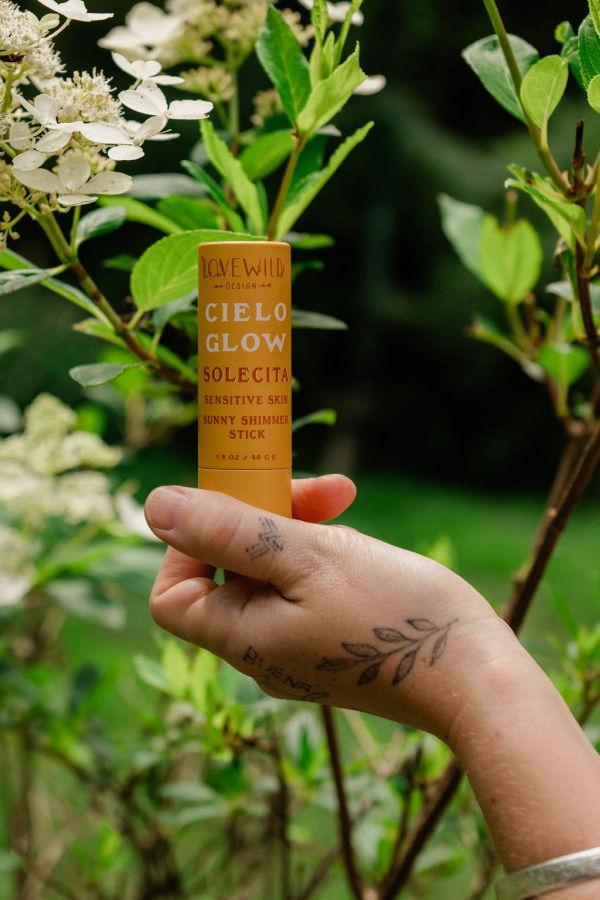 Lovewild Design Solecita Cielo Glow Sensitive Skin Moisturizer Shimmer Stick