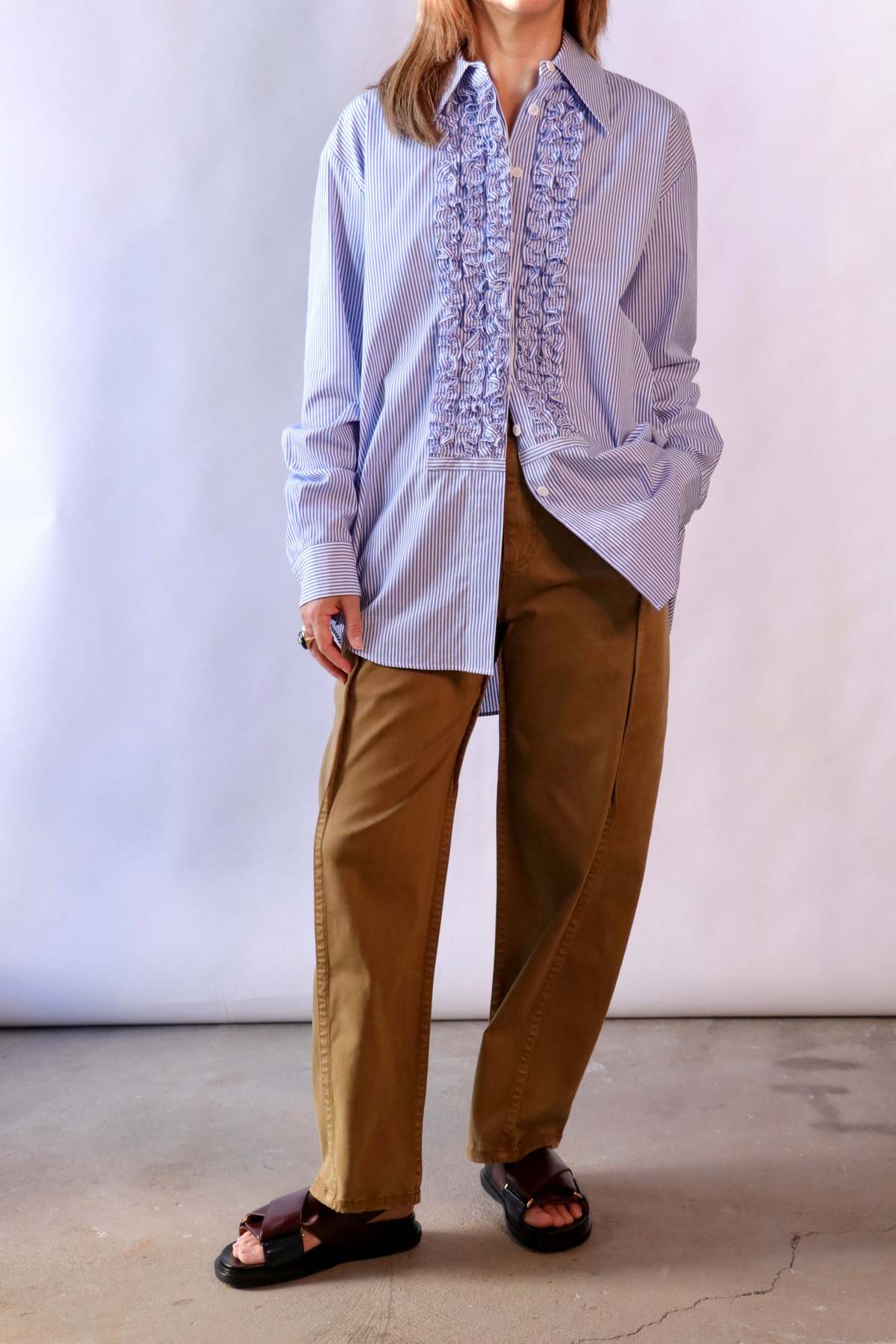 Tibi Garment Dyed Stretch Twill Tuck Pant - Dark Tan - Image 6 of 6