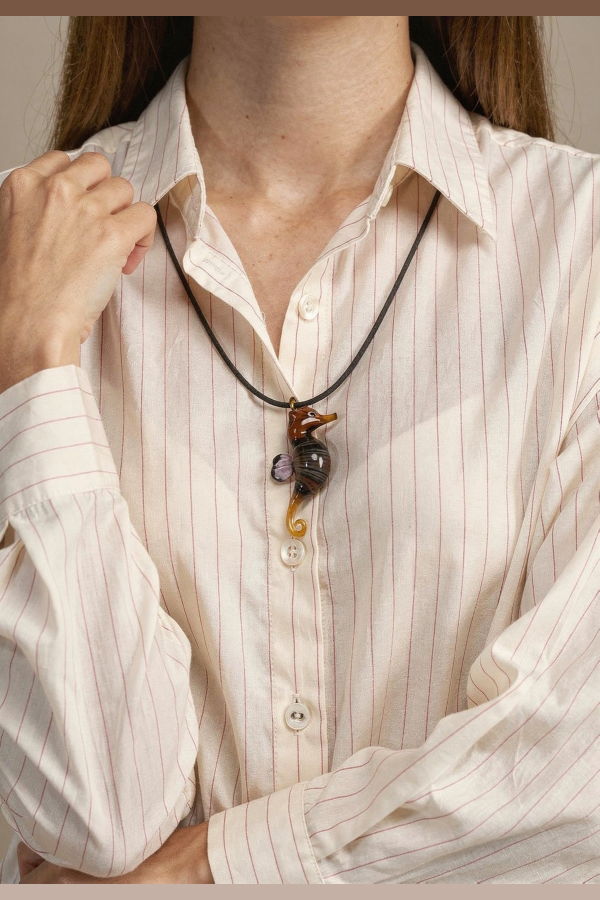 IKKIVI Glassy Sea Horse Pendant - Multi-Color