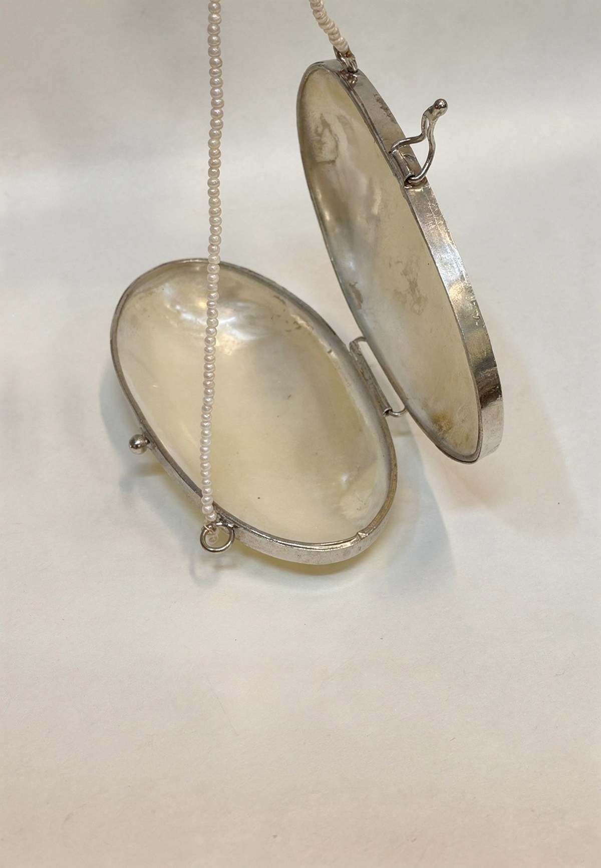 IKKIVI Sea Shell Micro Purse Bag - Off-White - Image 3 of 3