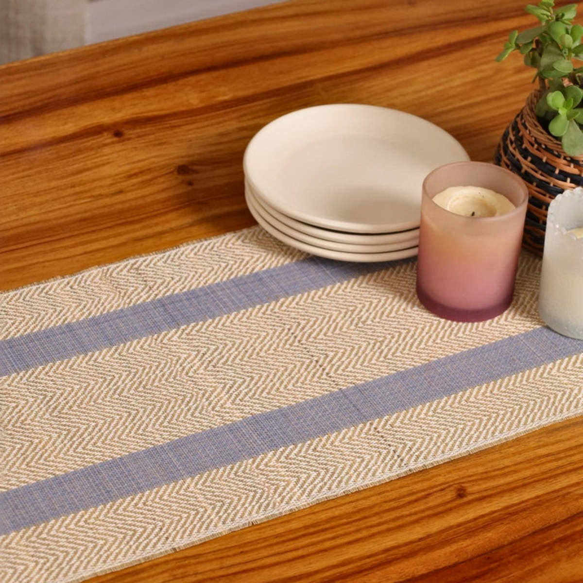 Mela Artisans Eco-Friendly Grass Table Runner - Image 5 of 7