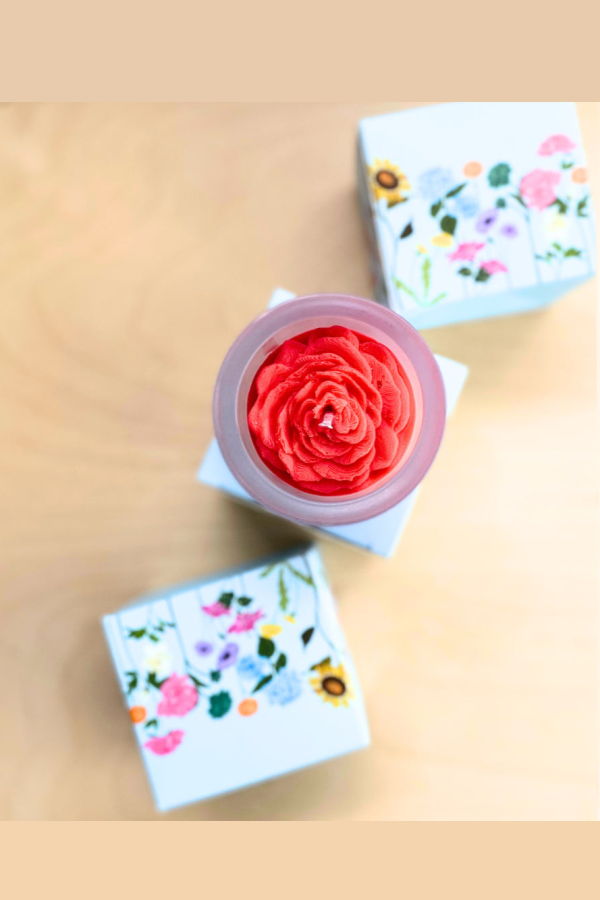 Multifaceted Artisan Candles Rose Flower Candle