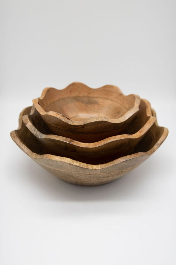 Mela Artisans Scalloped Mangowood Bowls