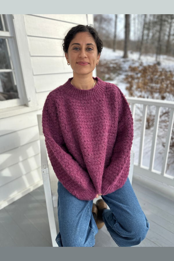 DAĒZA Zigzag Crewneck Sweater - Plum