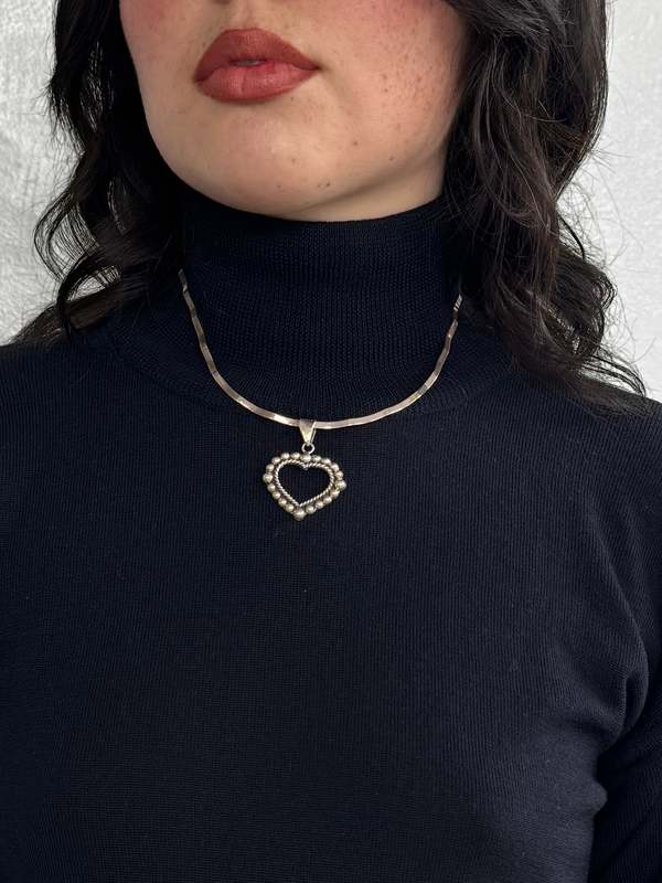 Vintage Deco Open Heart Necklace - Silver