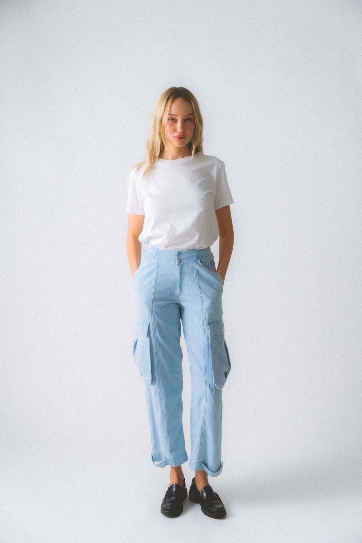 Frame Wide-Leg Cargo Jeans - Image 1 of 5