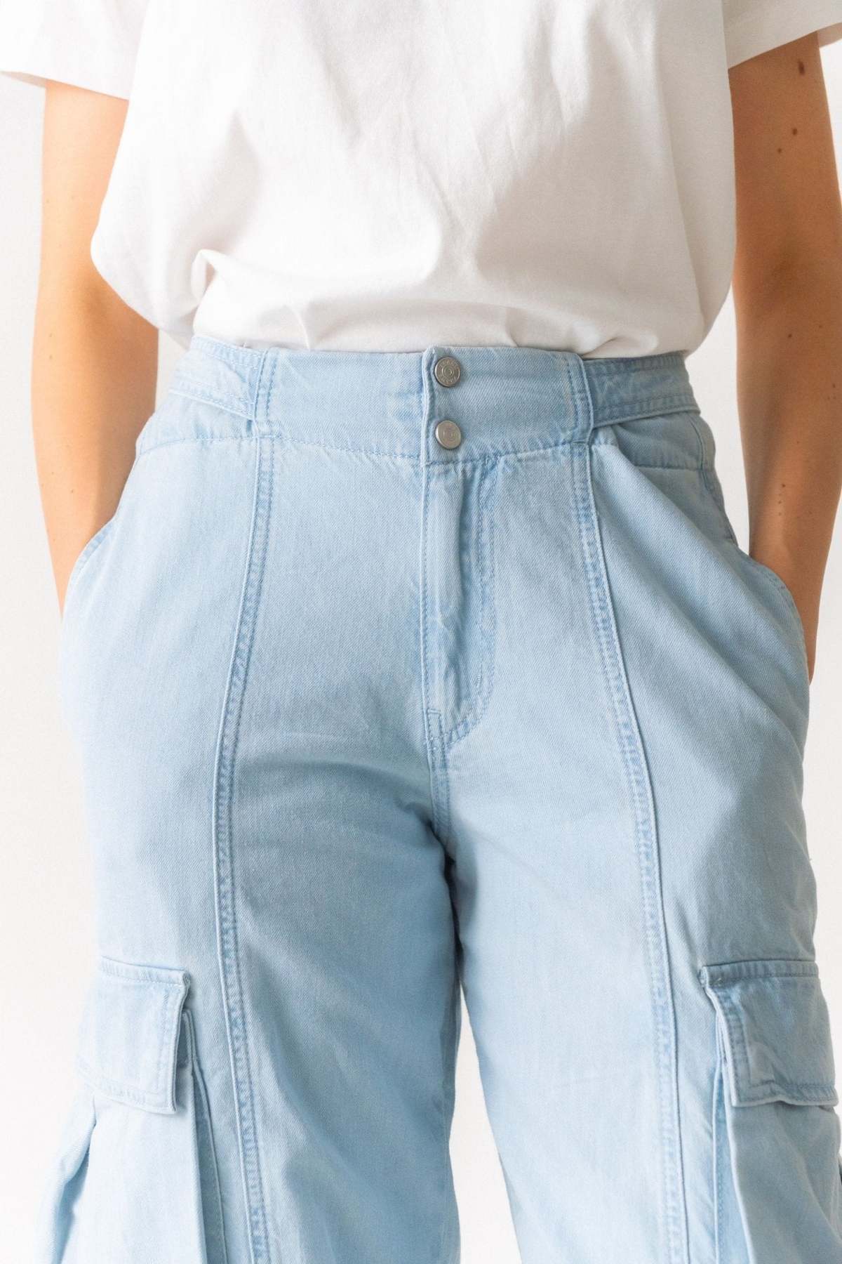 Frame Wide-Leg Cargo Jeans - Image 5 of 5