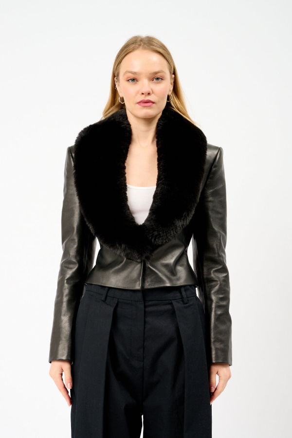 Magda Butrym Cropped Fur Collar Leather Jacket - Black