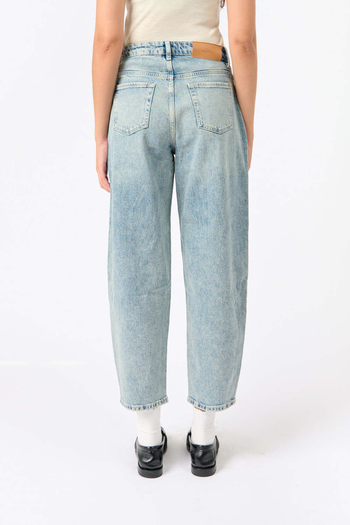 7 for all Mankind Jayne Tapered Jeans - Image 4 of 4