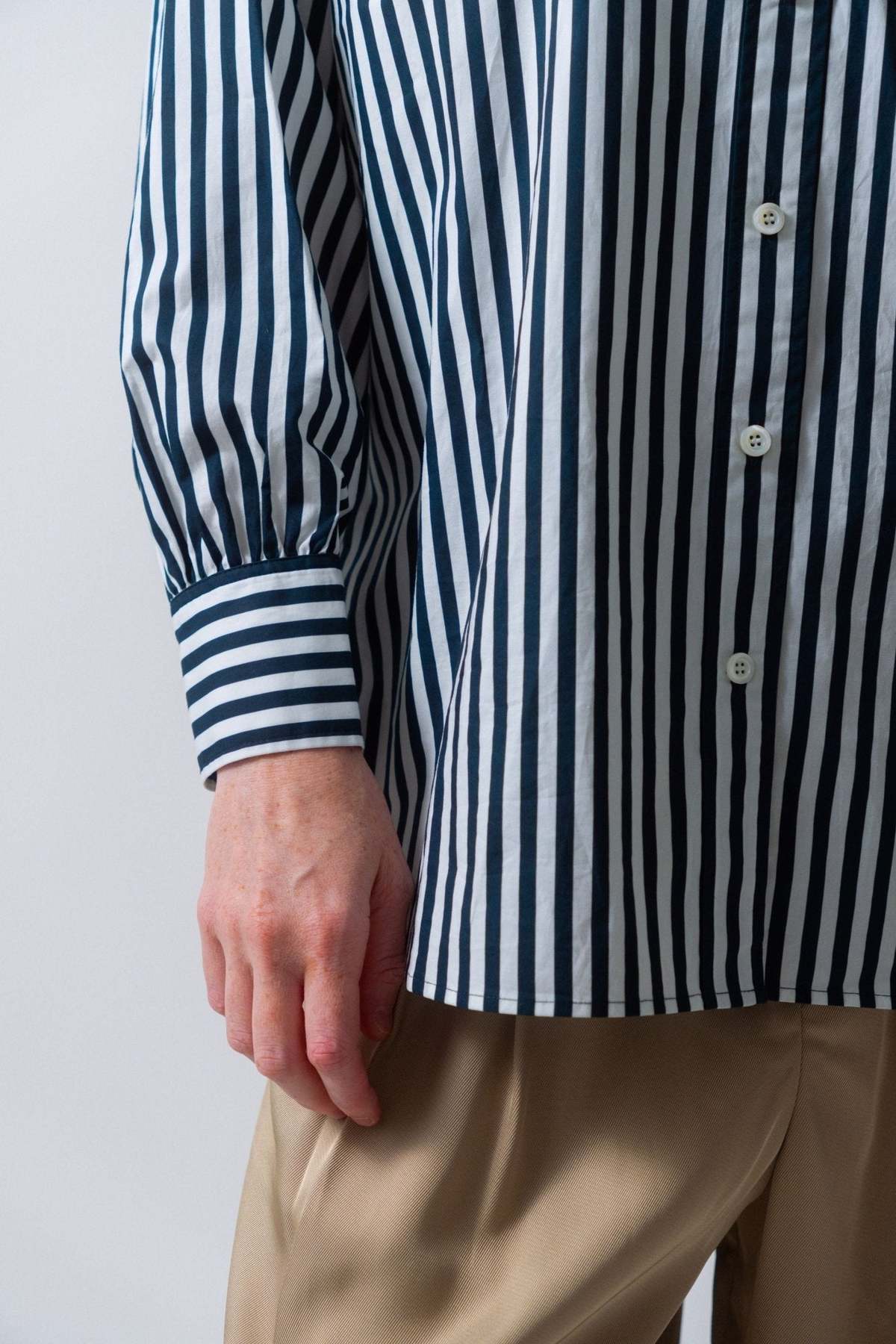 Frame The Borrowed Pocket Shirt - Navy Blue - Image 4 of 4