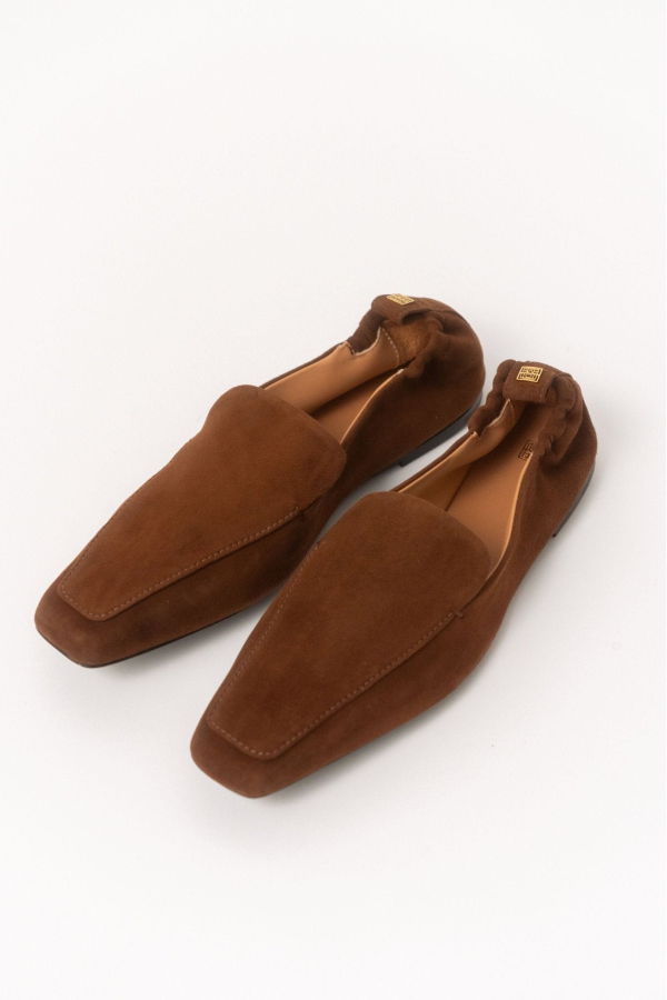 Totême The Travel Loafer Shoes