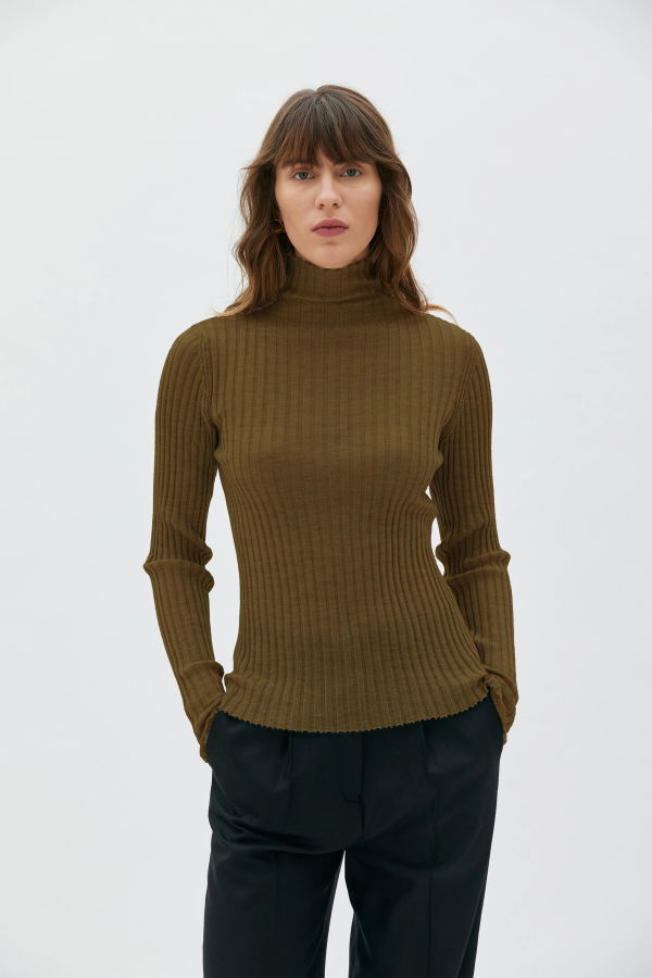 maska.se Arvi Ribbed Fine Merino Wool Mock Neck Top