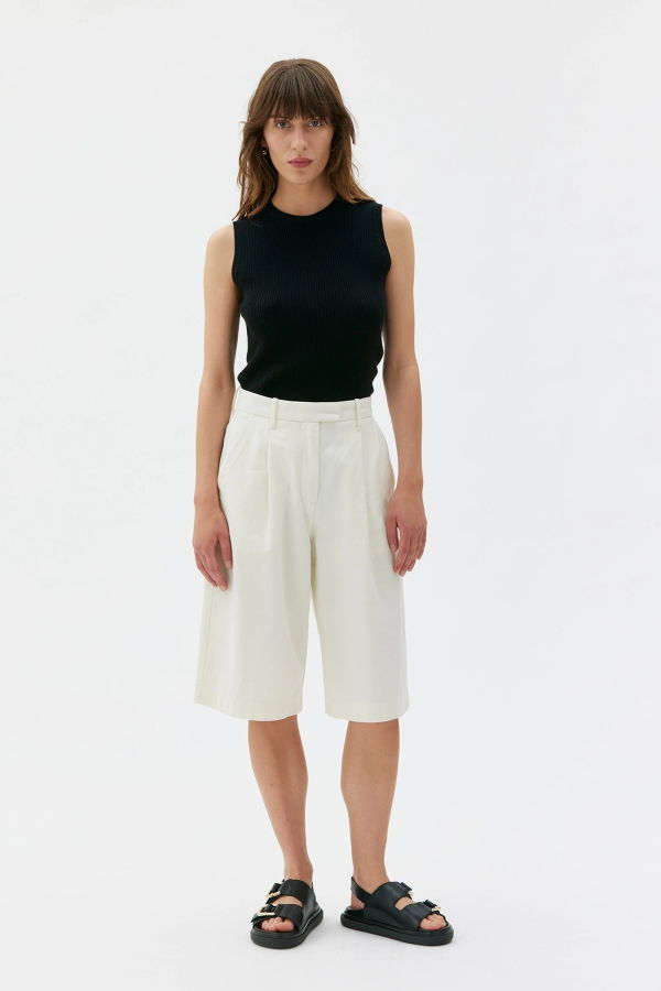maska.se Aura Pleated Shorts - Cream White