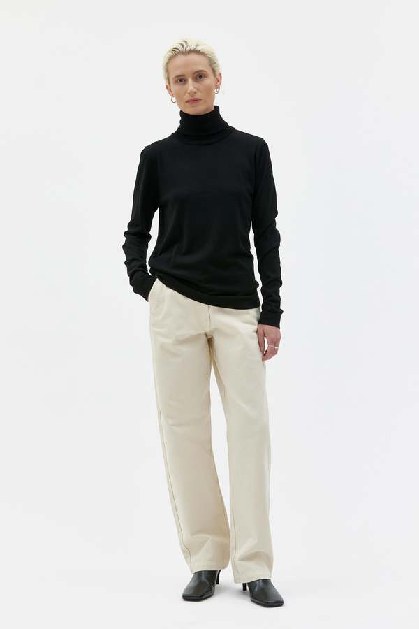 maska.se Eli Fine Knitted Roll Neck Sweater - Black