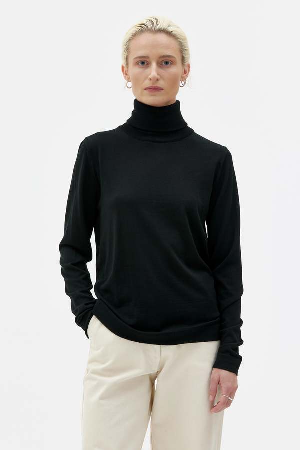 maska.se Eli Fine Knitted Roll Neck Sweater - Black