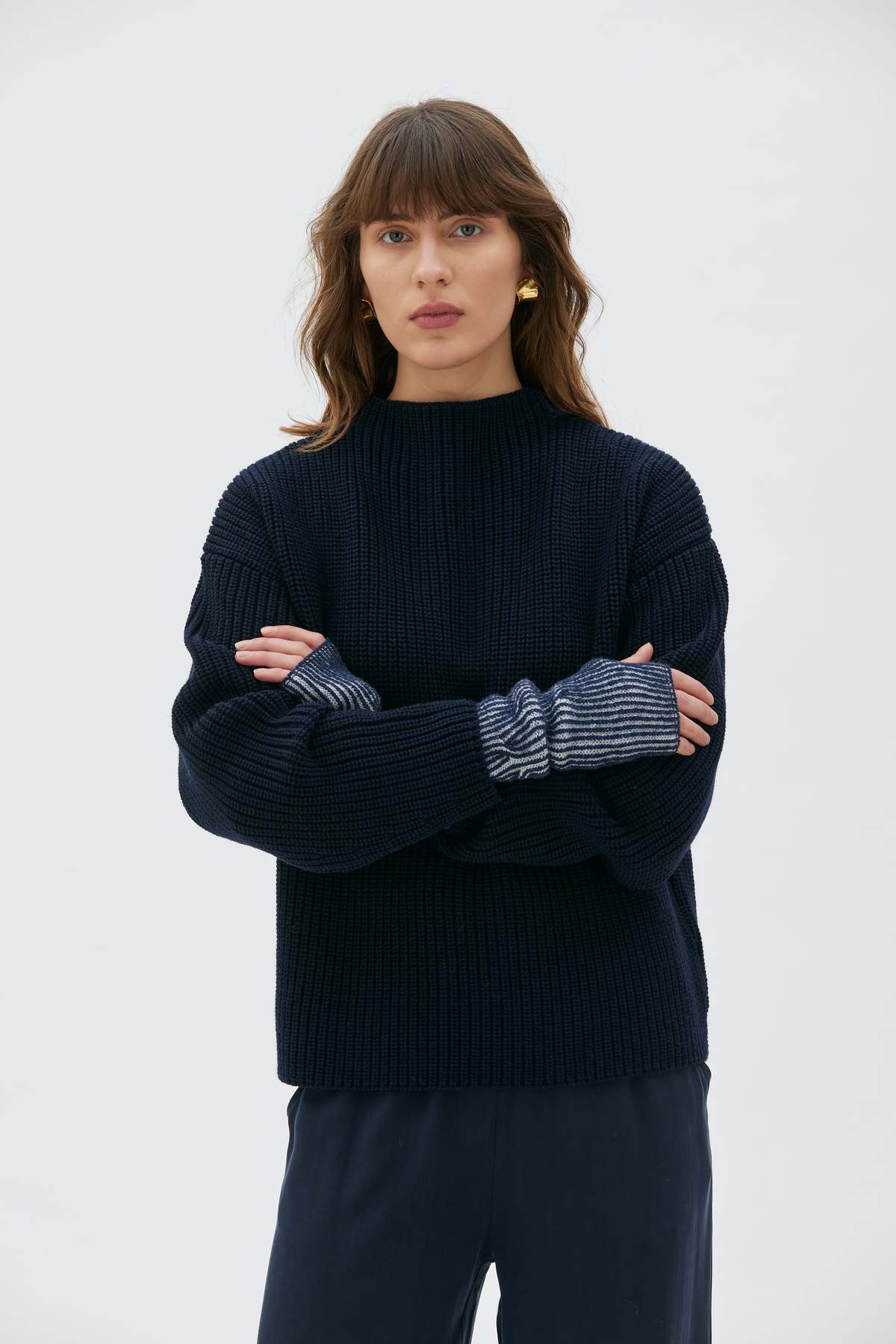 maska.se Harpe Lambswool Cable Wrist Warmers - Image 1 of 3