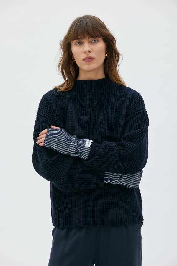 maska.se Harpe Lambswool Cable Wrist Warmers