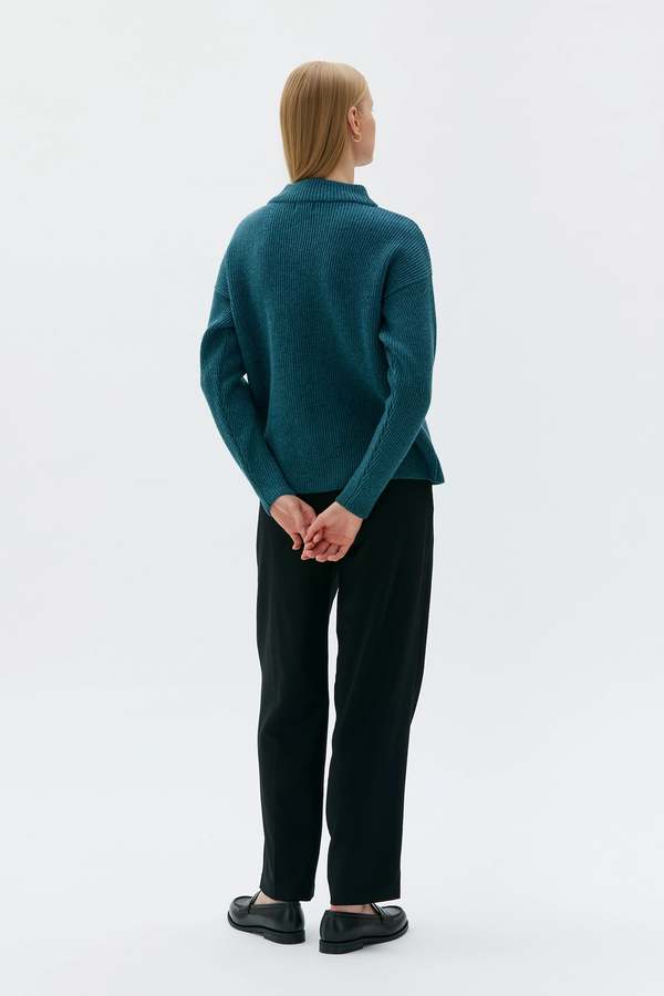 MASKA Helga Lambswool Sweater With Pockets