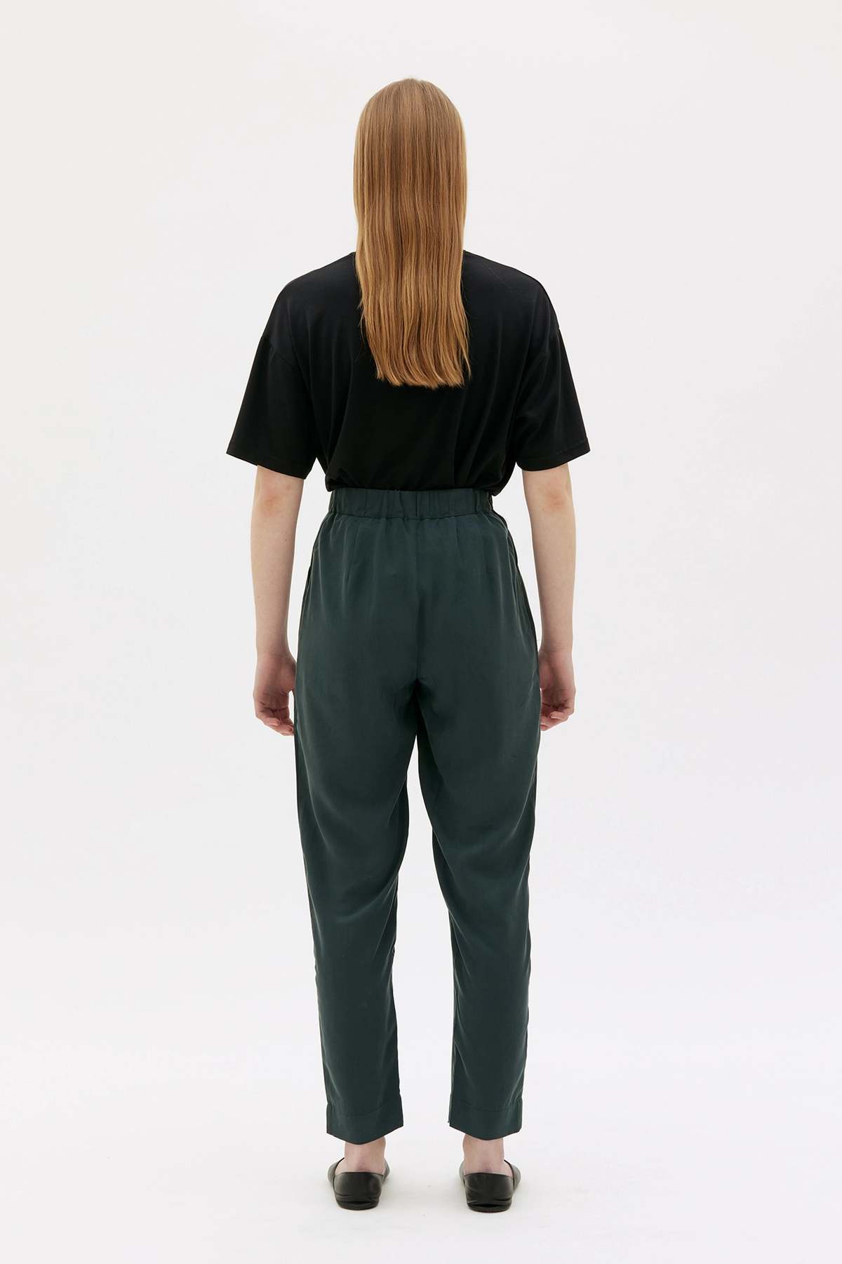 maska.se Jira Elastic Waist Tencel Pants - Dark Bottle Green - Image 2 of 3