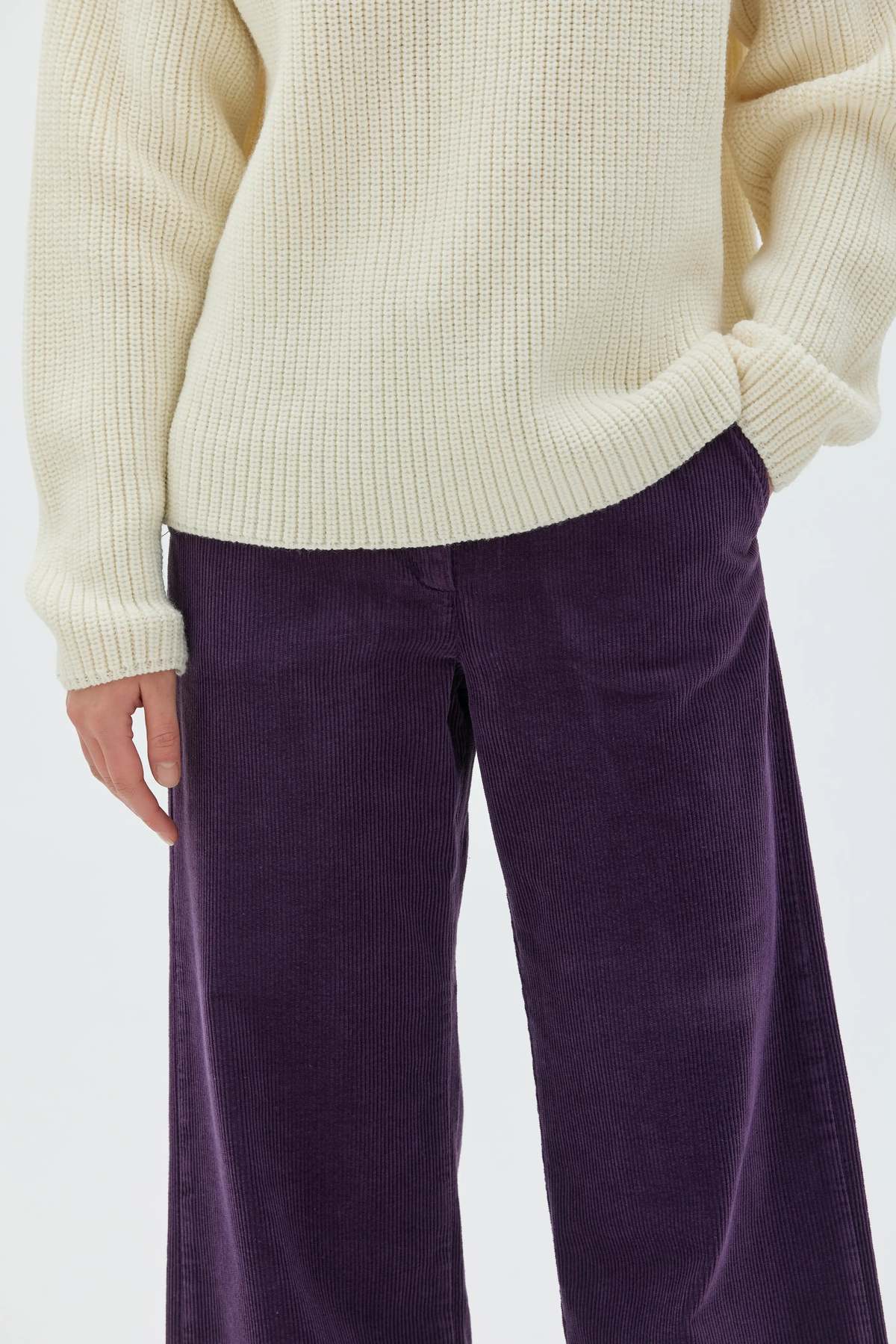 maska.se Lail Cropped Corduroy Trousers - Elderberry - Image 3 of 3