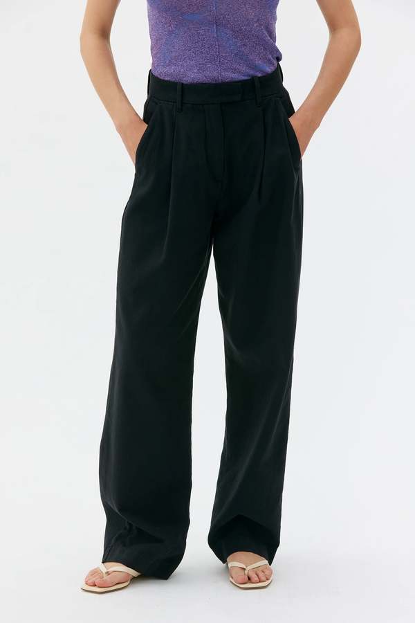 maska.se Tigo Pleated Long Character Cotton Twill Trousers - Black