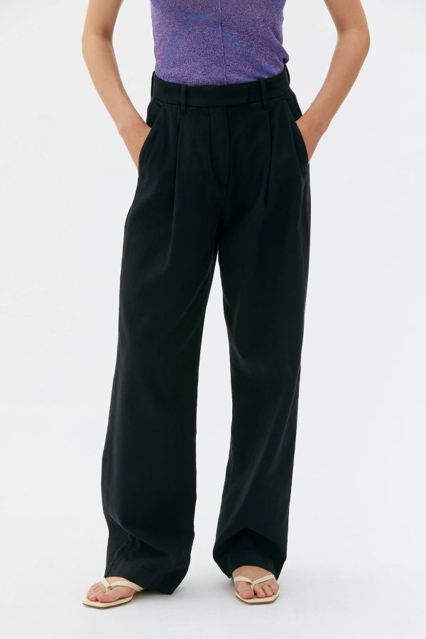 maska.se Tigo Pleated Long Character Cotton Twill Trousers - Black
