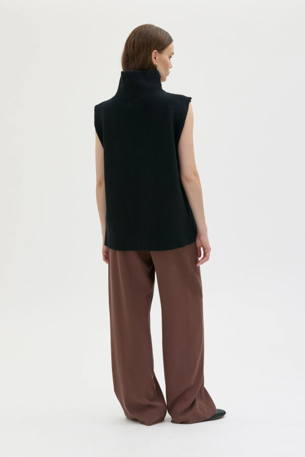 maska.se Vani Lambswool Vest - Black