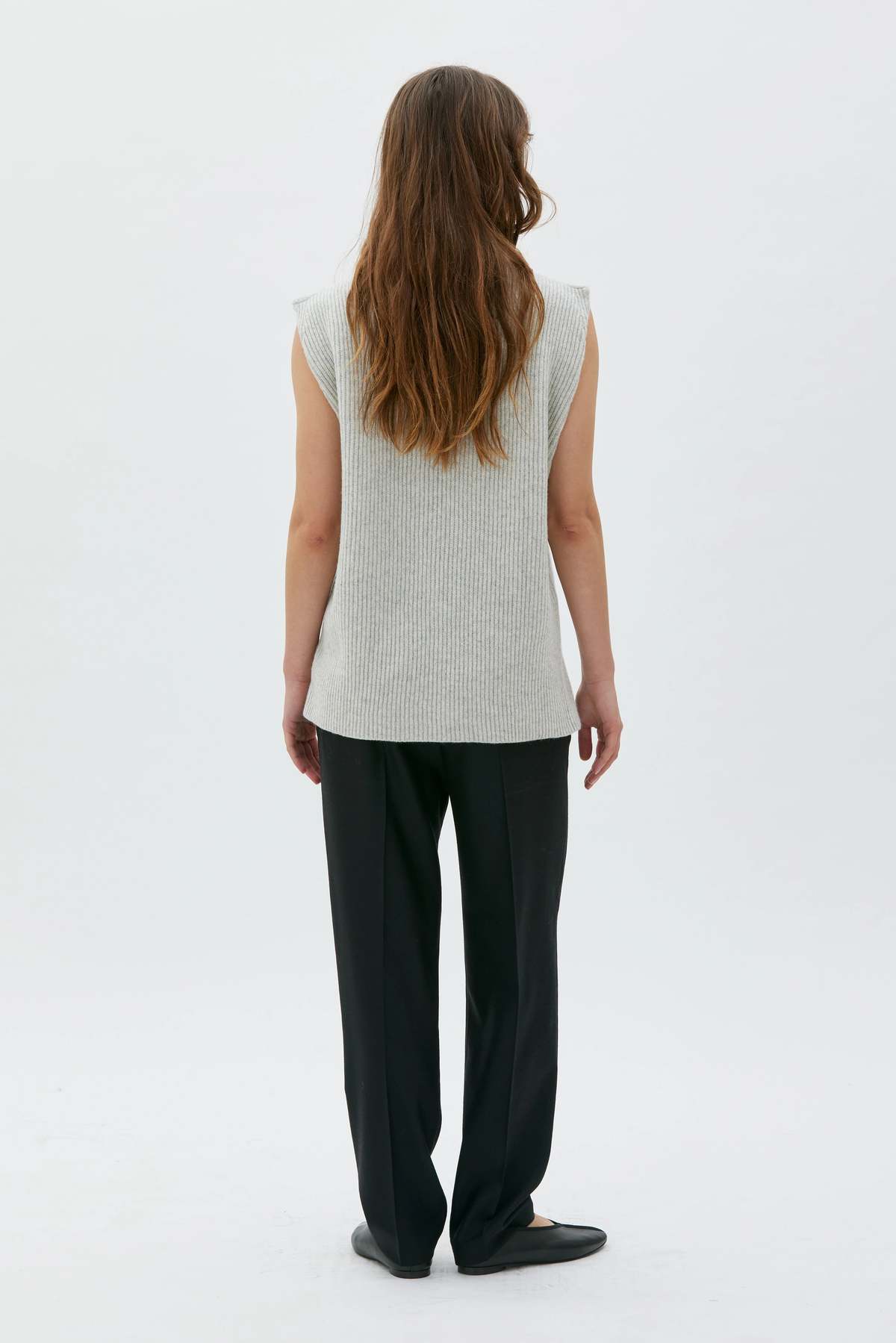 maska.se Vani Lambswool Vest - Image 2 of 3