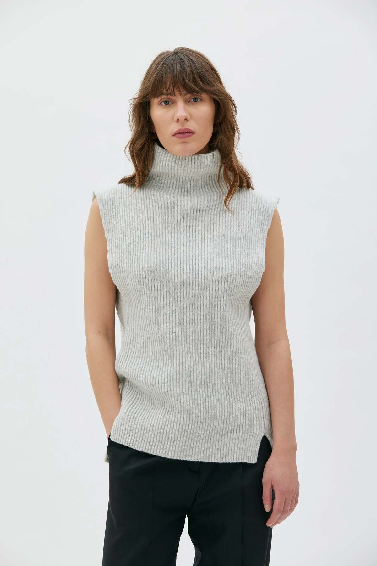maska.se Vani Lambswool Vest - Image 3 of 3