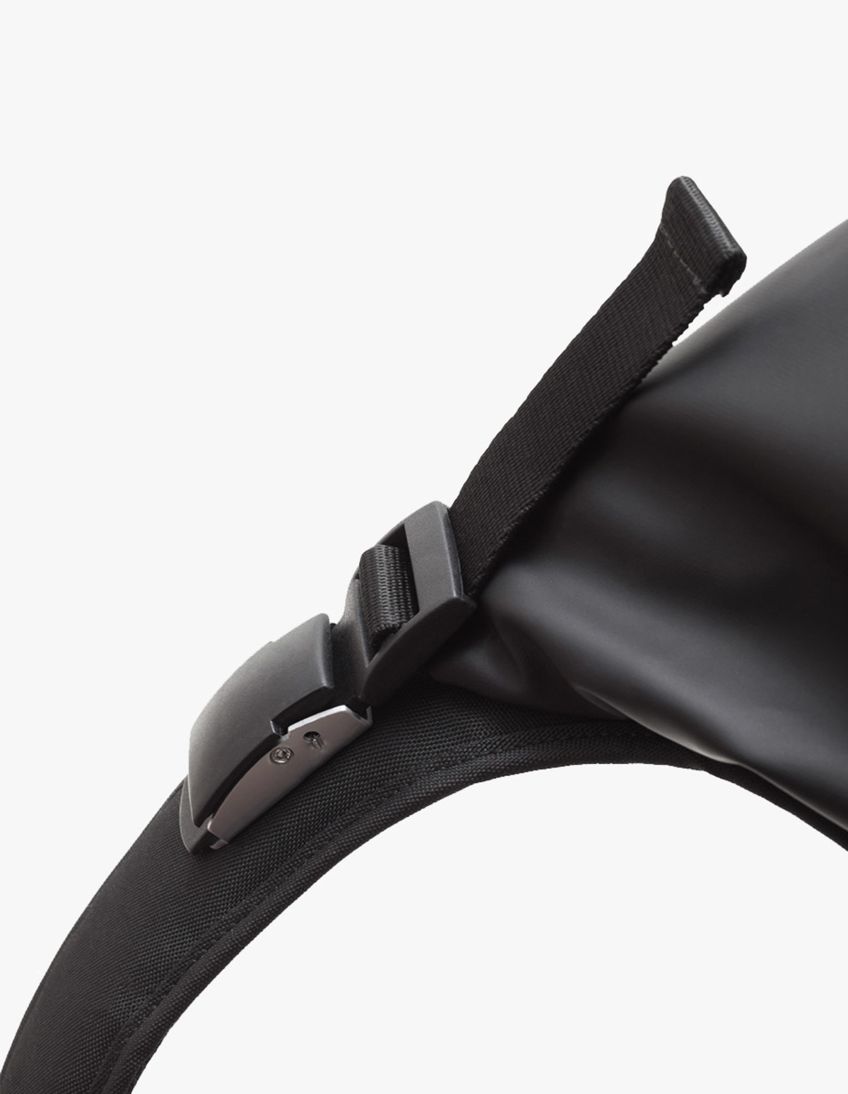 Côte & Ciel New Nile Backpack - Obsidian Black - Image 5 of 7