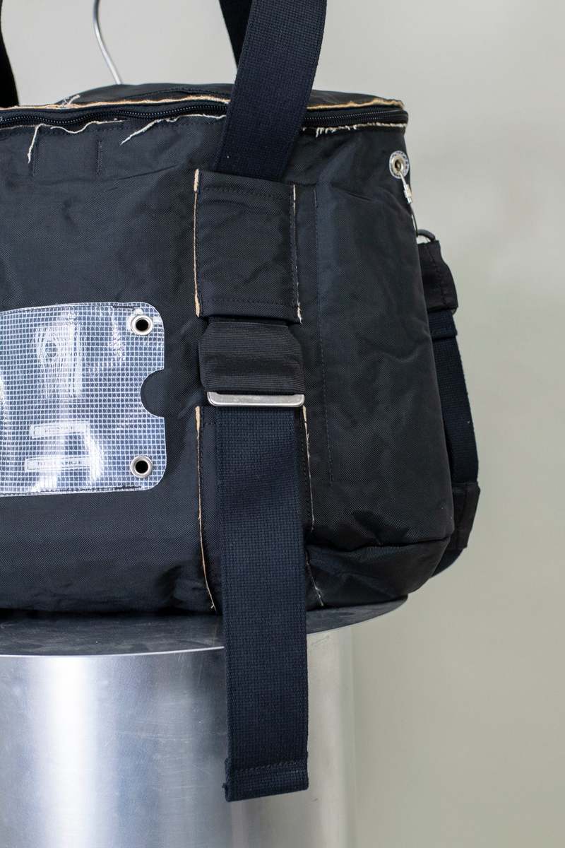 Middle Distance Pitcher Tote - Black