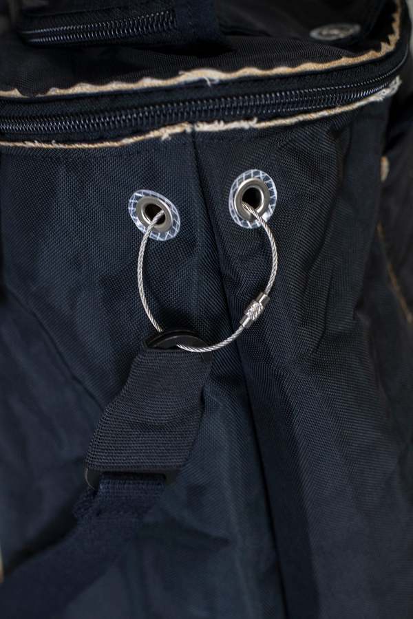 Middle Distance Pitcher Tote - Black