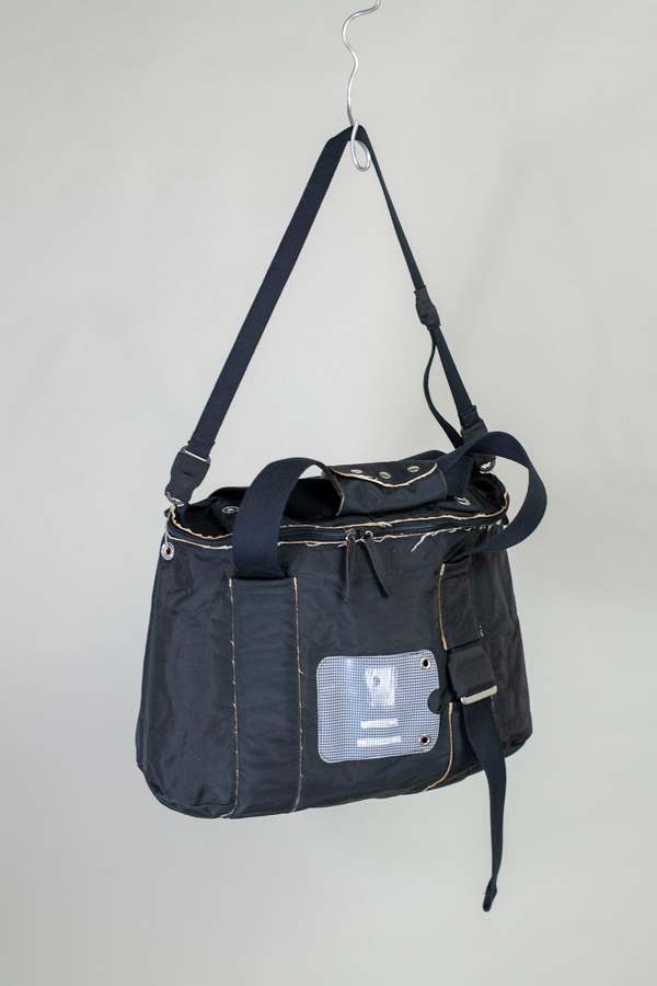 Middle Distance Pitcher Tote - Black