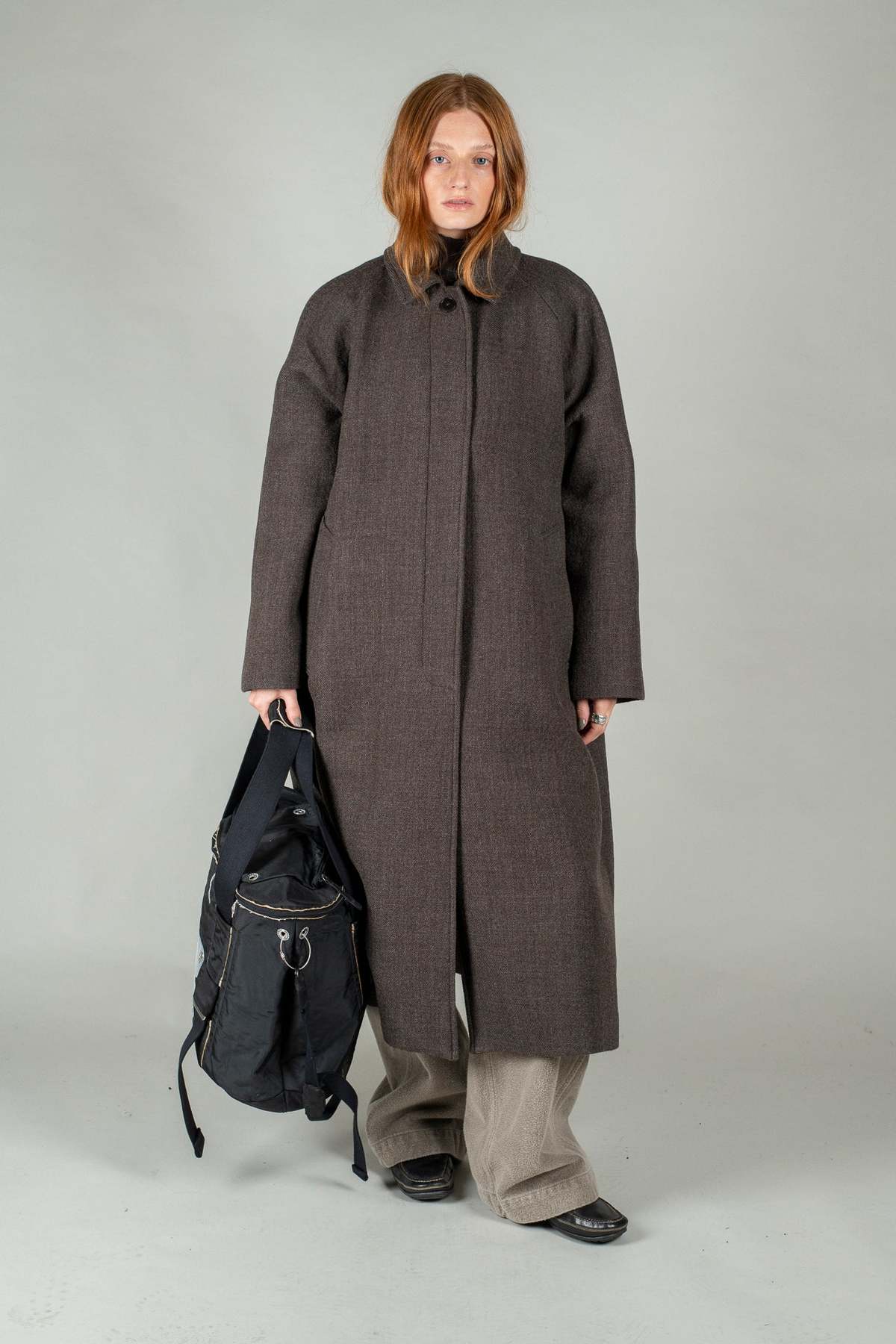 Middle Distance Pitcher Tote - Black - Image 10 of 10