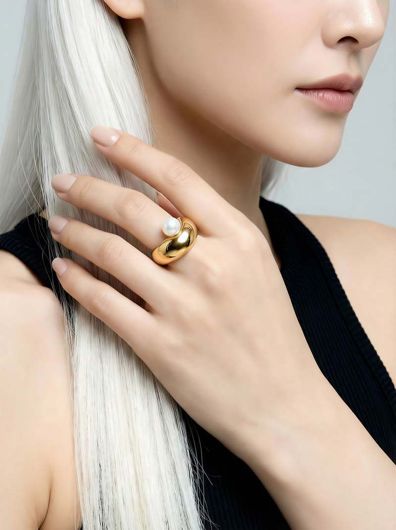 MATTER MATTERS Lucky Oyster Ring