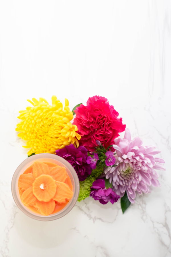 Multifaceted Artisan Candles Daffodil Flower Candle