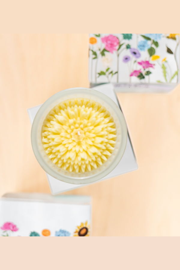 Multifaceted Artisan Candles Dandelion Flower Candle