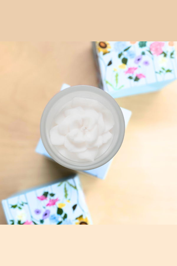 Multifaceted Artisan Candles Gardenia Flower Candle