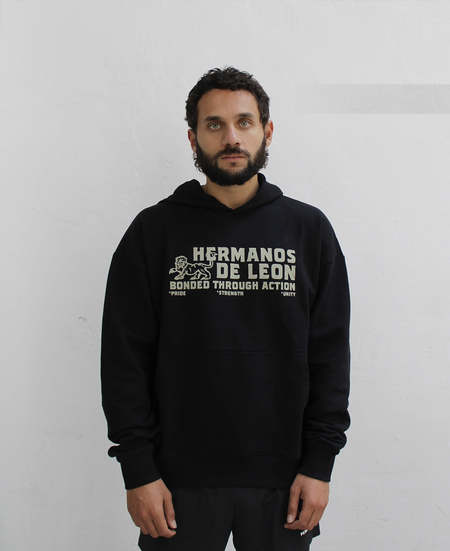 MALBON GOLF Caddy Bear Crewneck Sweatshirt - Black | Garmentory