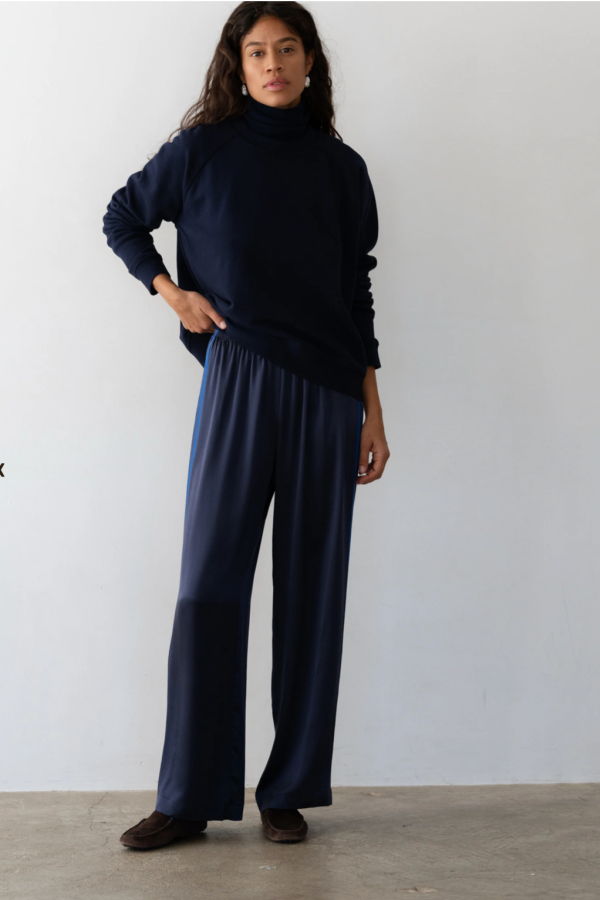 Donni. The Silk Stripe Simple Pant - Navy/Blueberry