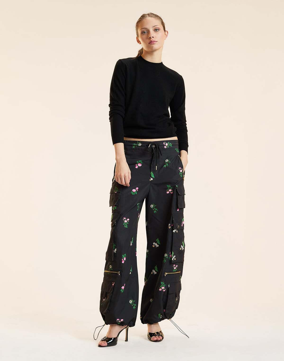 Cynthia Rowley Bouquet Printed Cargo Pants - Black Floral - Image 2 of 7
