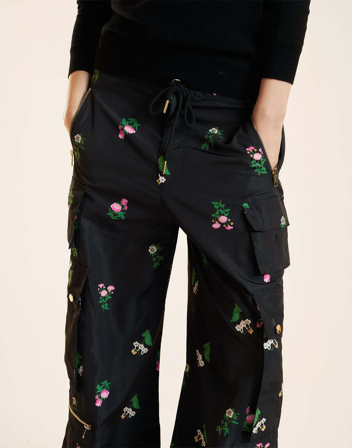 Cynthia Rowley Bouquet Printed Cargo Pants - Black Floral - Image 7 of 7
