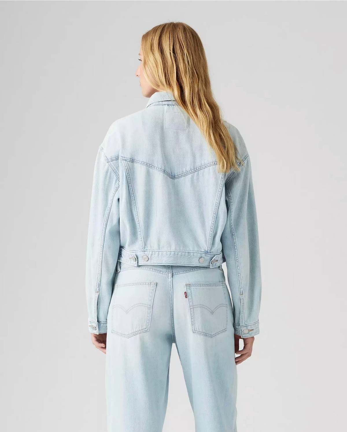 Levi's Shrunken 90s Trucker Jacket - Light Wash - Image 3 of 4