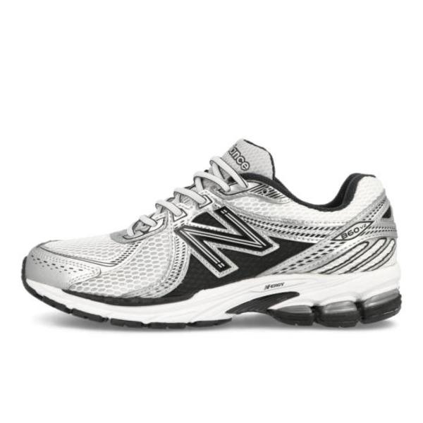 New Balance ML860XD Sneakers - White/Black