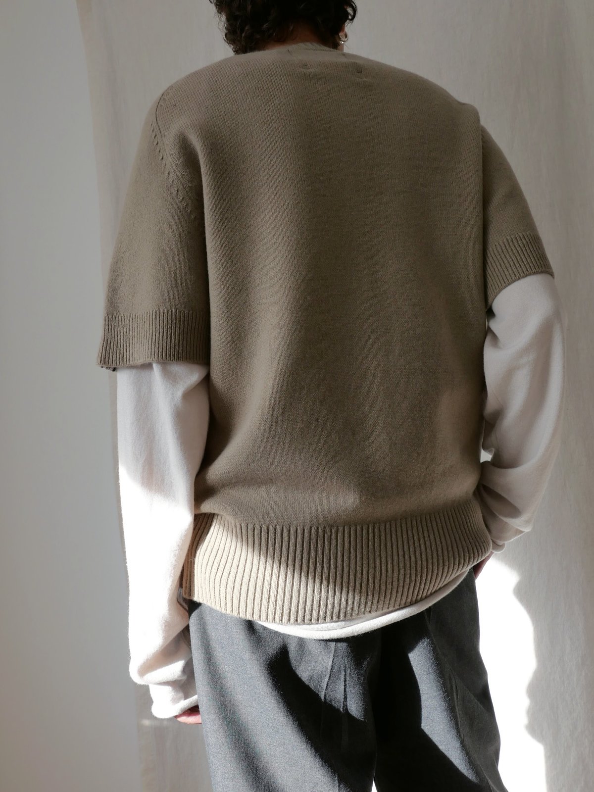 Extreme Cashmere N°454 Scott Short Sleeve Sweater - Dust - Image 4 of 5