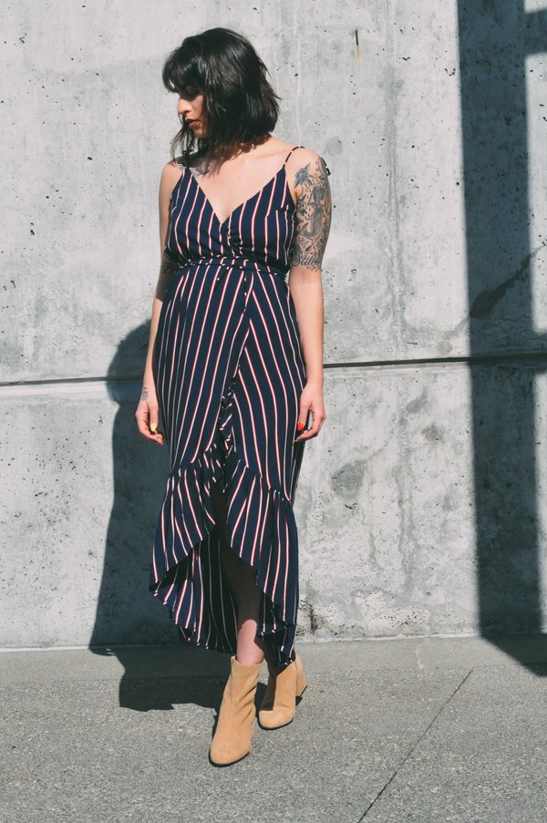 red and black wrap dress Casarile Red Floral Print V-Neck Balloon Sleeve Maxi Dress – Club L London main image 0