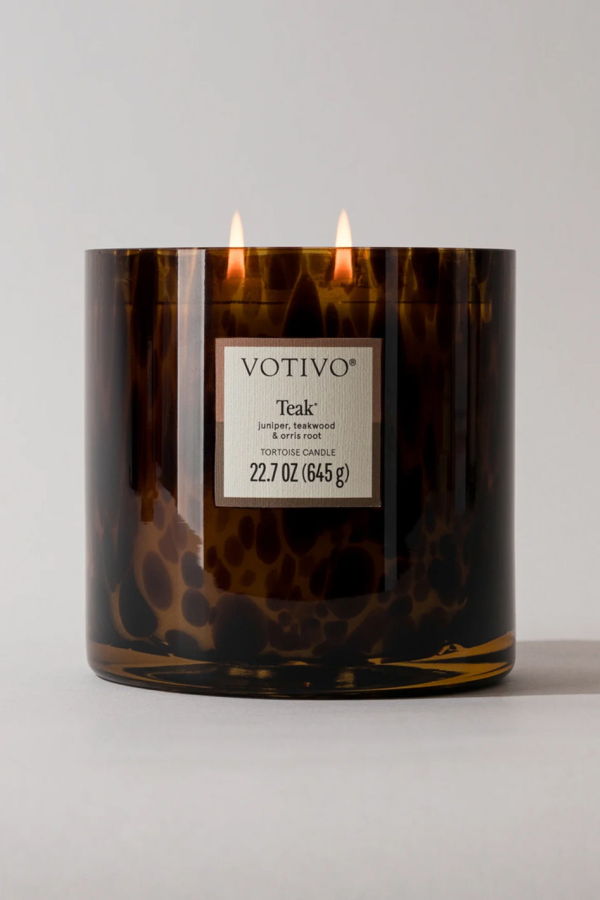 Votivo Tortoise Candle - Teak