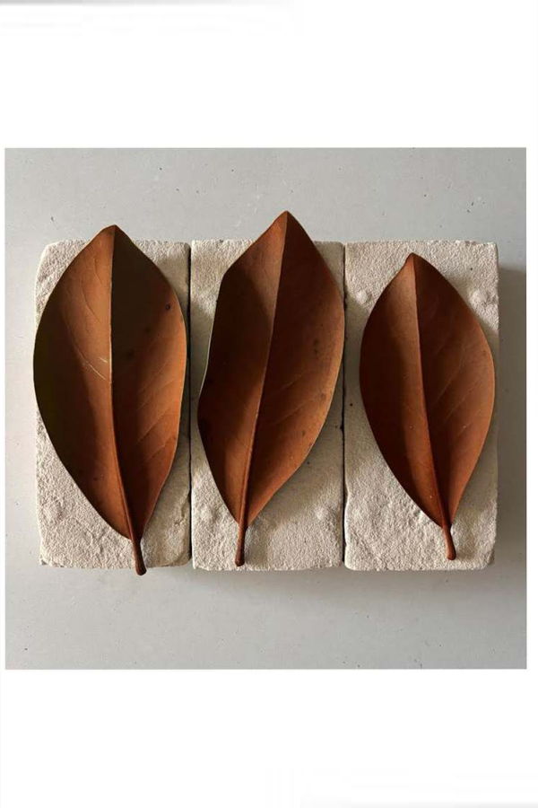 FLOWERS ON BRICKS Magnolia Card