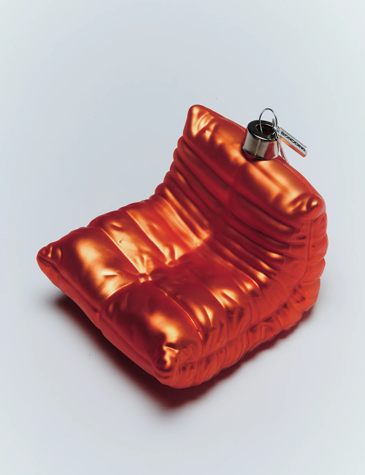 BONDDING Surrender Chair Ornament - Image 7 of 10