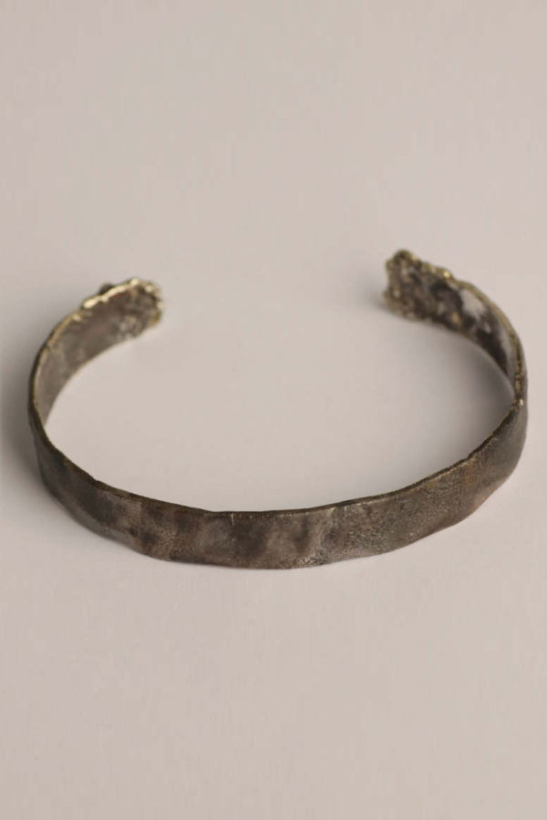 iolom Bark Bangle - Rust Gray